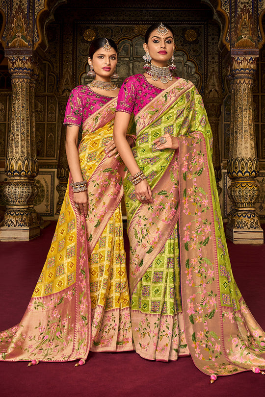 Green pure silk saree with heavy aanchal pink golden border and pink printed blouse (Unstitched)