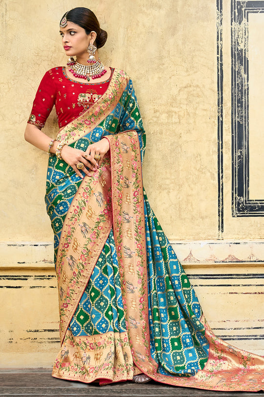 Green pure silk saree with heavy aanchal golden border and red printed blouse (Unstitched)