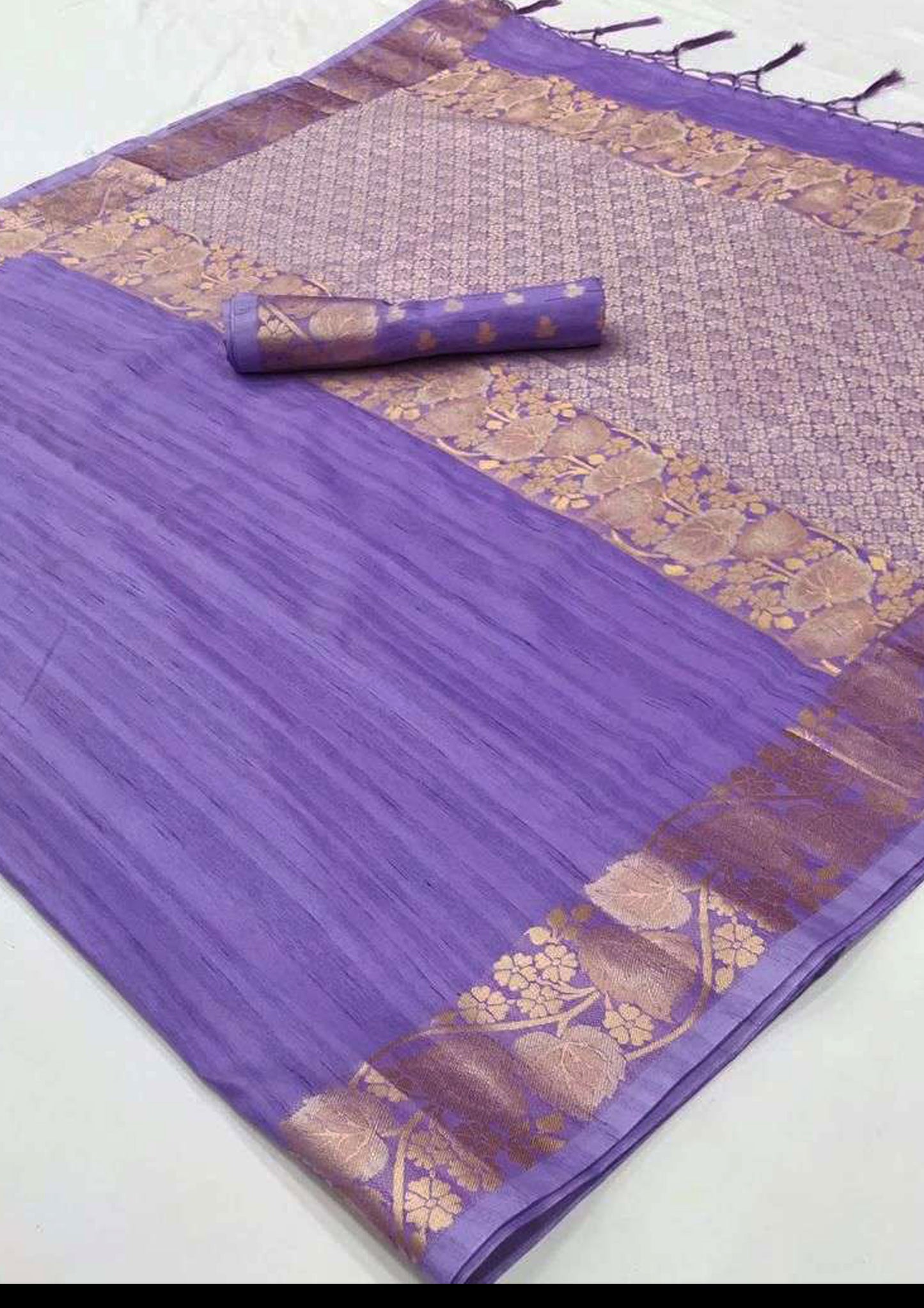 Lavender pure silk saree with designer border and purple colored blouse (Unstitched)