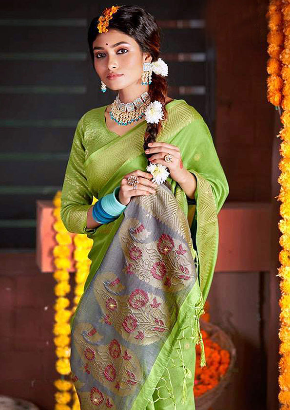 Green pure silk saree with matching blouse (unstitched)