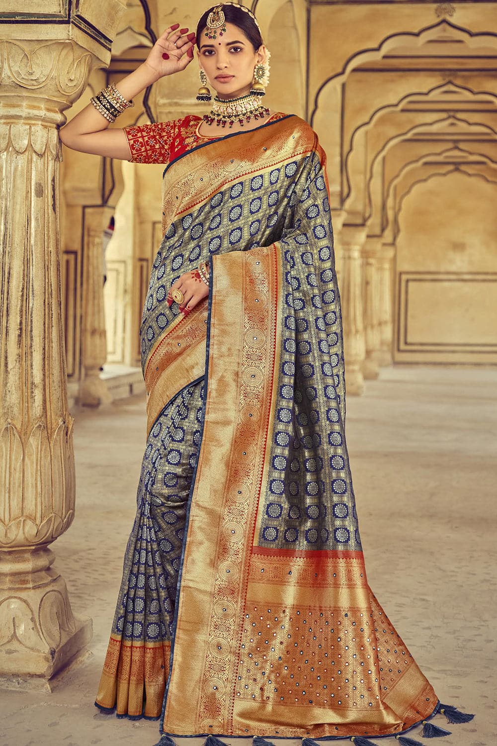 Grey pure silk saree with heavy aanchal golden border and printed blouse (Unstitched)