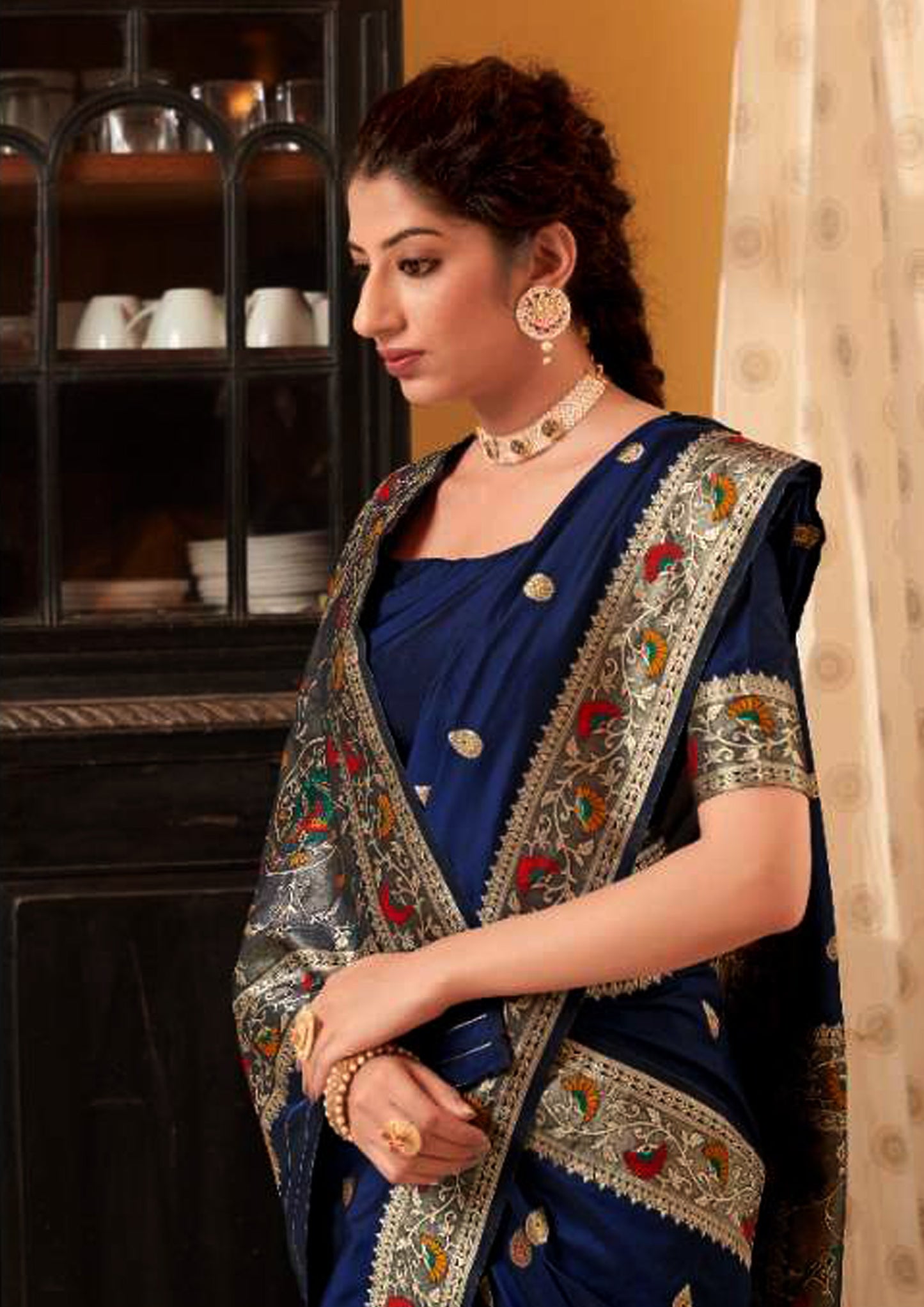 Royal Look Navy blue Pure silk saree (unstitched)